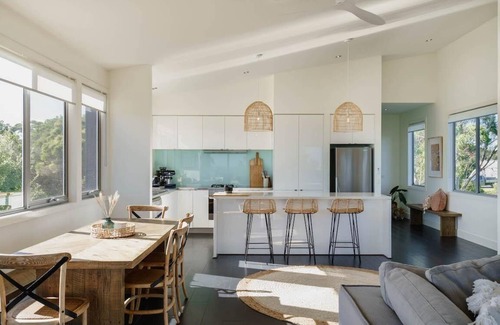 Cape Schanck House | Bass Vista - watch the ships sail by