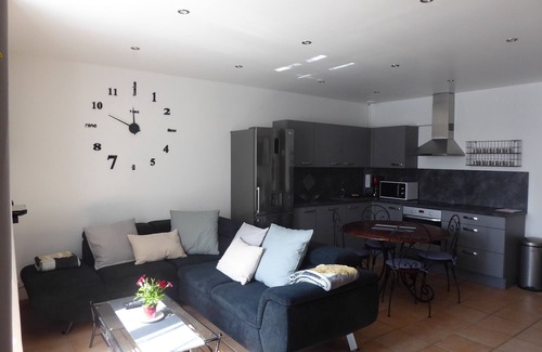Gordes Apartment | Bastidon* 2 Bedrooms with Pool Gordes- In the heart of the Luberon