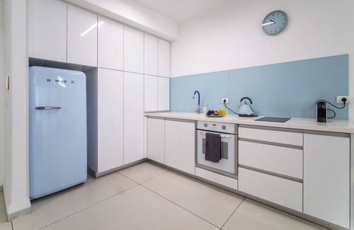 Haifa Apartment | Bat Galim Sea View Balcony by Sea N Rent
