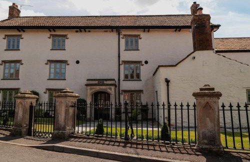 Aller House | Bath House