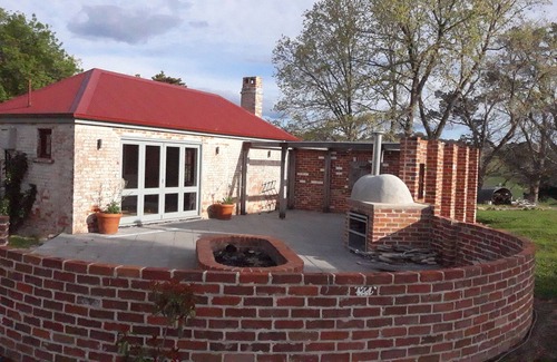 Caloola House | Bathurst Tranquill Farm Getaway