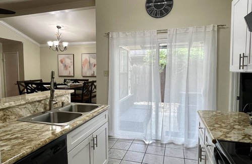 South Baton Rouge Condo | Baton Rouge 2BR2BA Essen @I-10&I-12