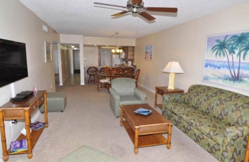 St. Petersburg - Clearwater Resort | Bay & Beach ClubnFlorida's Gulf Beach n Indian Shores, FLnTimeshare/Resort