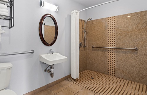 Oakland Hotel | Bay Breeze Inn