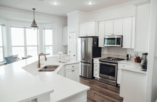 Miramar Beach House | Bay Dreaming-Waterfront-Weddings-Pet Friendly