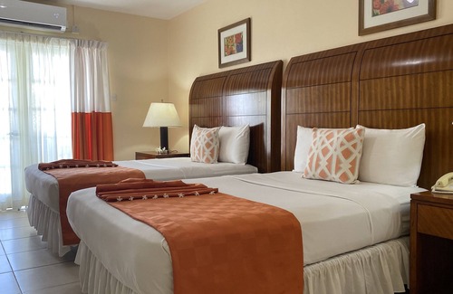 Rodney Bay Hotel | Bay Gardens Inn