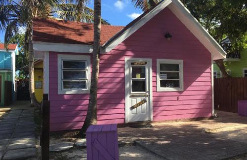 Alice Town Hotel | Bay Inn Estates