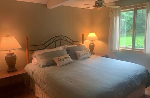 Deerwood House | Bay Lake Lakefront Cabin to Enjoy