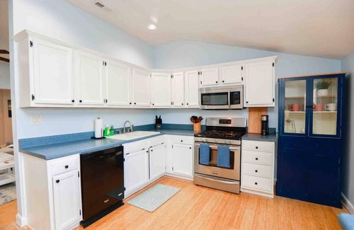 Willoughby Spit House | Bay Oak Beach Cottage