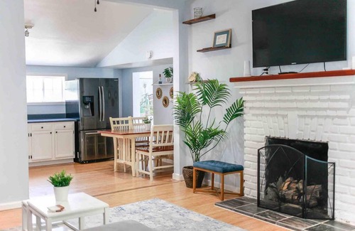 Willoughby Spit House | Bay Oak Beach Cottage