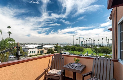 Balboa Peninsula Hotel | Bay Shores Peninsula Hotel
