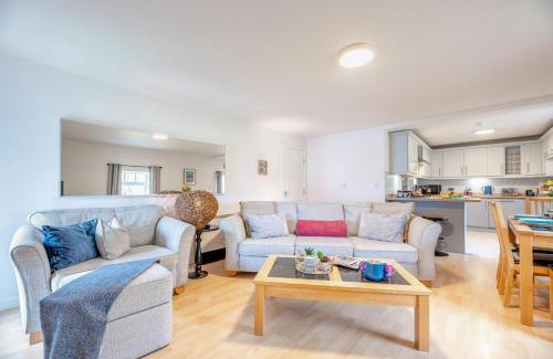 Waren Mill Apartment | Bay View No 5 The Maltings