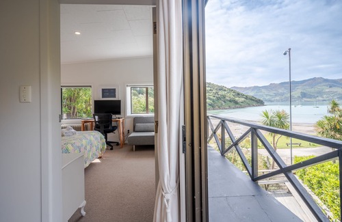 French Farm House | Bay View - Tikao Bay Holiday Home