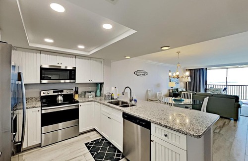 Punta Rassa House | Bay View Tower 1134 Sanibel Harbour Resort