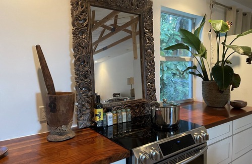 Indian Waterways Villa | Bay view villa in Islamorada, palm trees, shade trees and two private porches