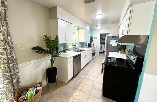 Rockledge House | Bayberry Breeze: 3B/2B Pet Friendly Private Pool Home