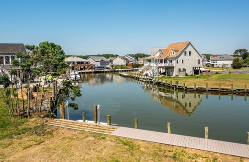 Captain's Cove House | Baydream Believer in Captain's Cove is a Water Lover's Paradise!