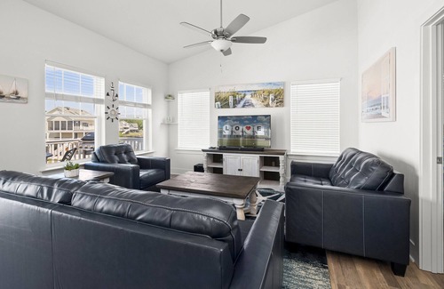 Captain's Cove House | Baydream Believer in Captain's Cove is a Water Lover's Paradise!