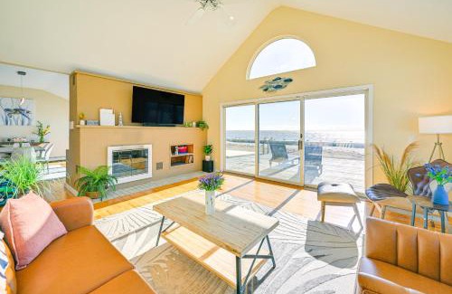 Patchogue House | Bayfront Home in Patchogue with Deck and Fishing Dock