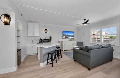 Redevelopment Area Hotel | Bayfront Inn Fifth Avenue