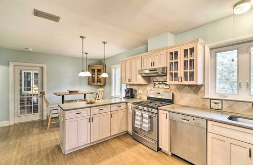 Davis Wharf House | Bayfront Retreat w/Game Room + Outdoor Pool!