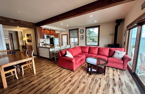 Old Town House | Bayfront Two Bedroom OVER the Water! Beach, Balcony & Pet friendly