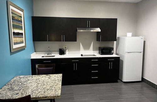 Bryan Hotel | Baymont by Wyndham Bryan College Station