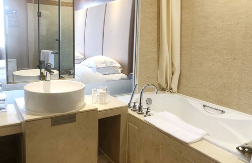 Xinghai Commercial Area Hotel | Bayshore Hotel Dalian