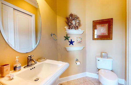 The Commons House | Bayside Resort - 36234 Sunflower