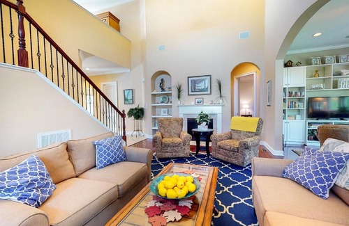 The Commons House | Bayside Resort - 36234 Sunflower