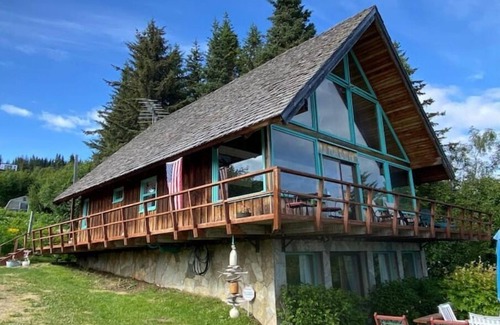 Homer Apartment | Bayview Gardens Cabin, Lower Level, View & Sauna