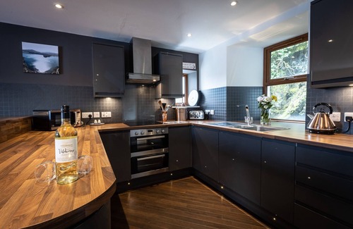 Achachork Apartment | Bayview, Quay Street, Portree