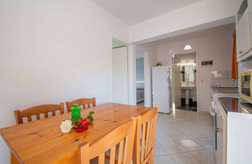 Amoudi Apartment | Baywatch 12 right on the water