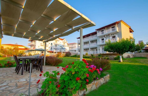 Amoudi Apartment | Baywatch 12 right on the water