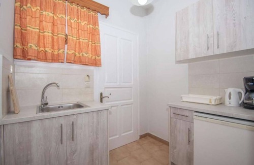 Amoudi Apartment | Baywatch apartment double 104