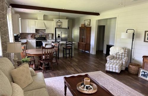 Petal House | BB's Cottage