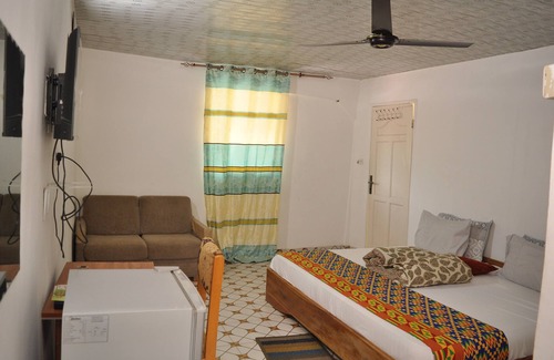 Akosombo Hotel | BB Tributary Hotel