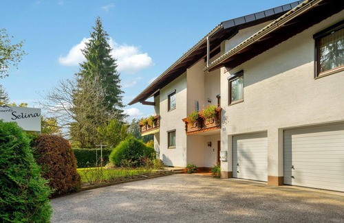 Unterburg am Klopeiner See Apartment | Beautiful apartment for 4 guests with WIFI, TV and balcony