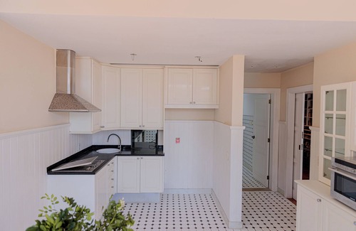 Sao Conrado House | Beautiful House in Luxury Condominium overlooking São Conrado Beach.