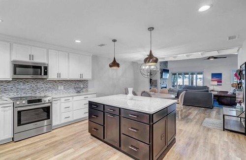 Sawgrass Condo | Beach-2-Green - 3BR condo w/golf views & pool