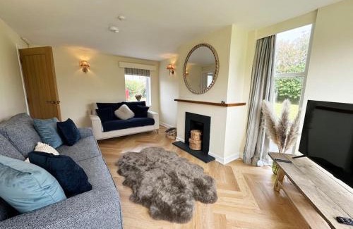 Trearddur Bay House | Beach Access-Ynys Cartref-4-Bed