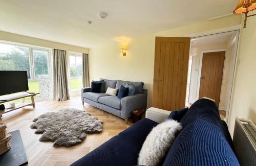 Trearddur Bay House | Beach Access-Ynys Cartref-4-Bed