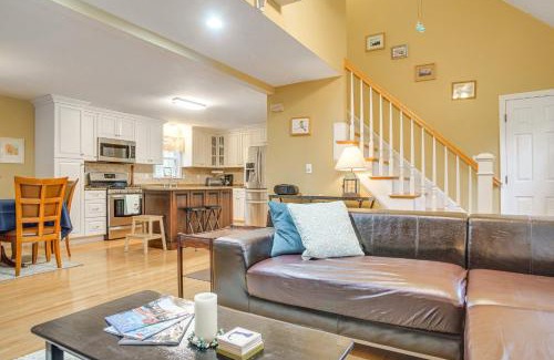 Mashpee House | Beach and Lake Access Home with Porch in Mashpee!