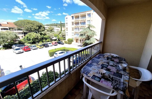 Saint-Mandrier-sur-Mer Apartment | Beach and stores at 300m, all to walk