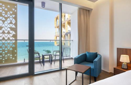 Al Mirfa Hotel | Beach Bay Hotel Mirfa