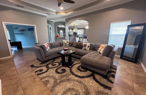 South Side House | Beach Break 4-bedroom house in fabulous Corpus Christi with Remote office