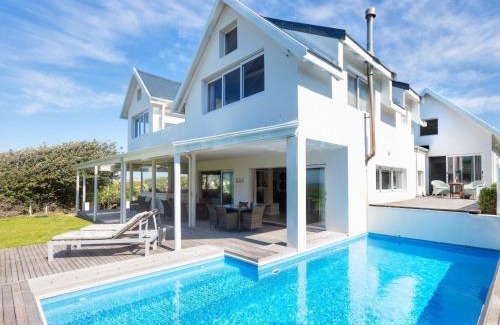 Cape Saint Francis Apartment | Beach Break Guest Houses and Villas