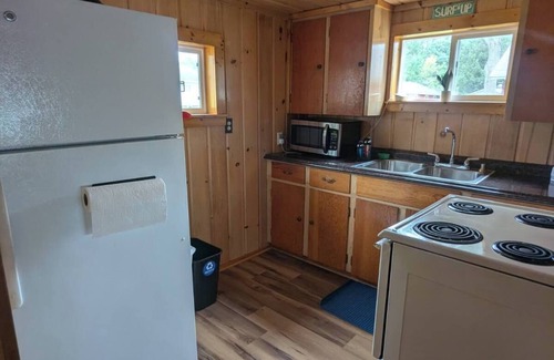 Prudenville House | Beach Bungalow - Cabin #1
