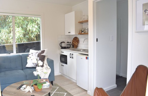 Paraparaumu Beach House | Beach, Cafes, Golf, Sun & Privacy at Paraparaumu Beachside Studio w sea view