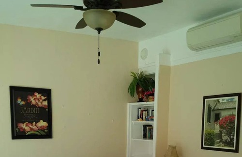 Estate Smith Bay Condo | Beach Condo With Private Pool